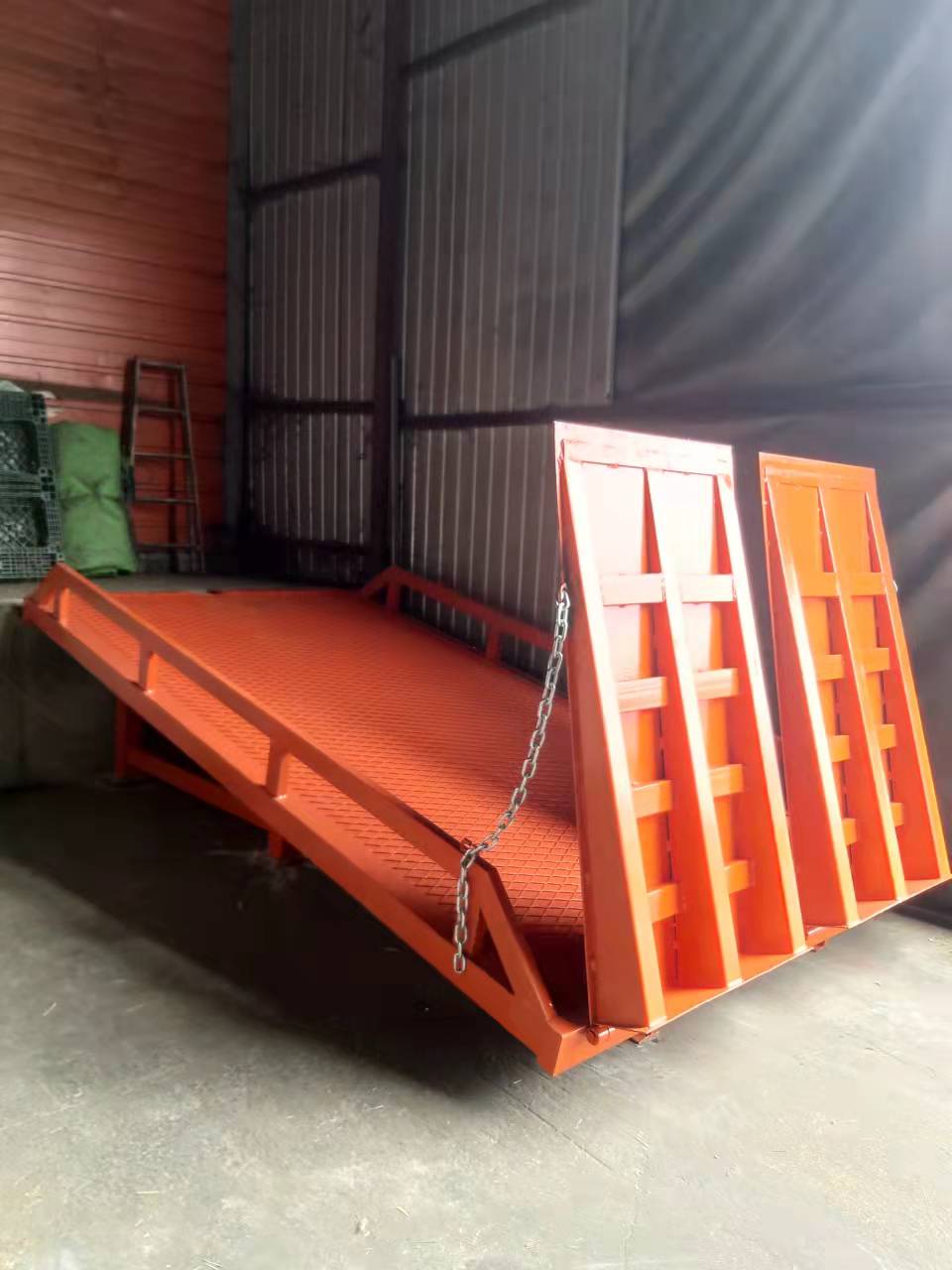 7edd605eb8169984da0460370010621.jpg